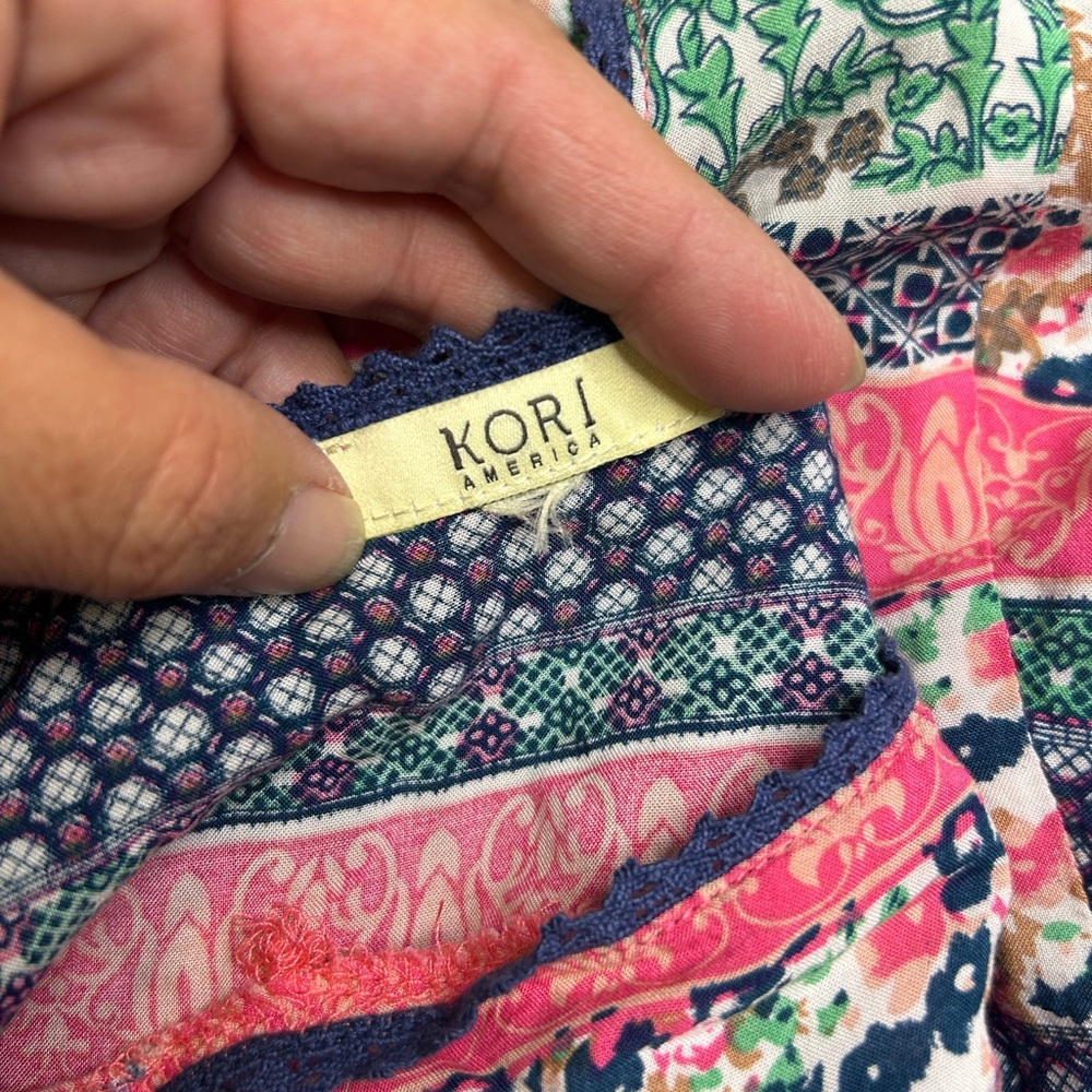 Kori America Boutique Tassle blouse. Womens S/M - Picture 3 of 4